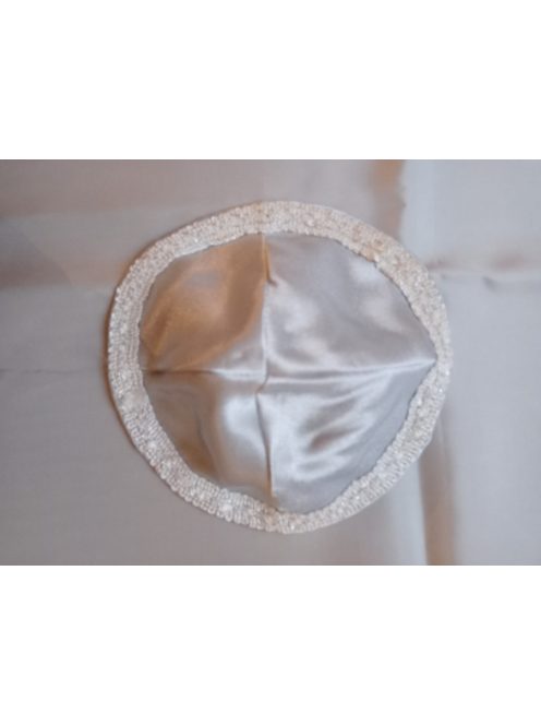 Silk, several types, diameter 13-15 cm 