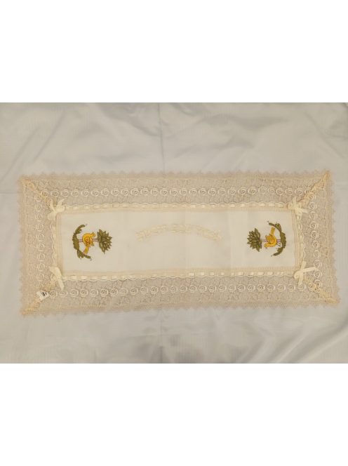 Rectangular with lace, 86x41 cm